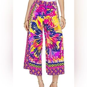 EUC hard to find!Lilly Pulitzer Lisbeth wide leg crop pants. Multi Summer Sunset